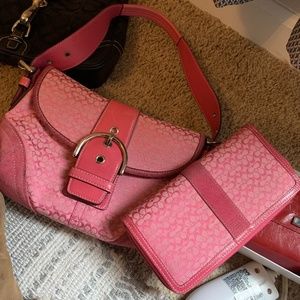 Coach purse and wallet (pink)